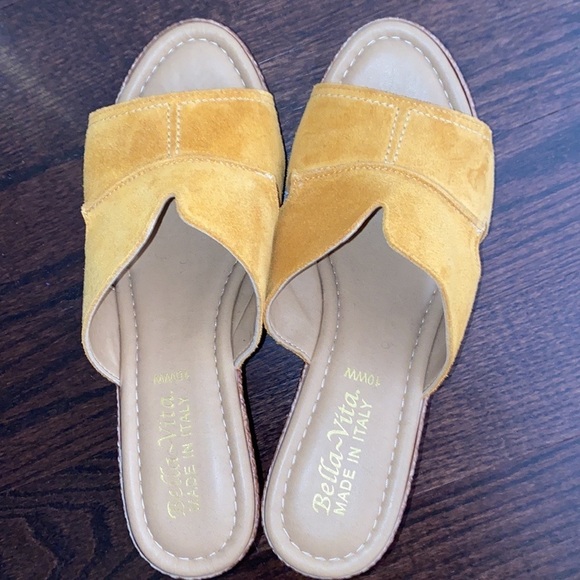 Bella Vita Italy yellow  suede Leather wedge Sz 10 - Picture 3 of 9